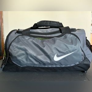 💚Nike travel/gym bag in good used condition 💚